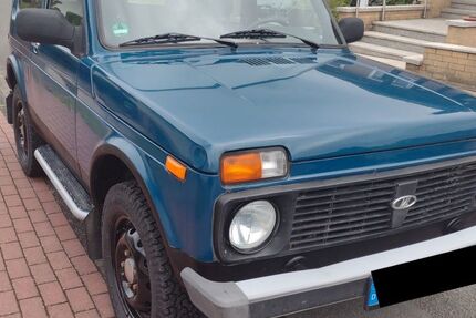 Lada Niva 61.600 km 4.700 &euro; Reinhardshagen 34359