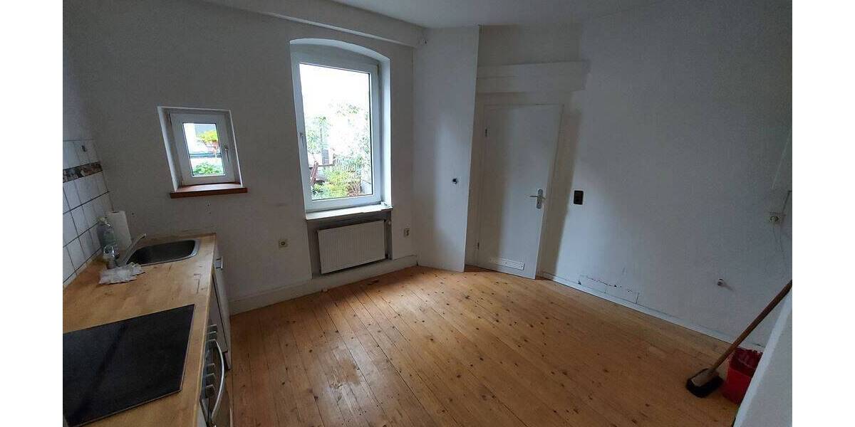 Charaktervolles Mehrfamilienhaus mit Backsteinfassade in Kassel-Wahlershausen zimmer