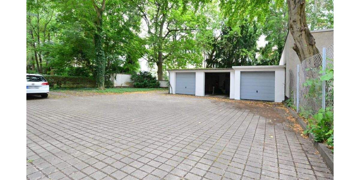 Großzügige 4-ZKB mit 2 Balkonen, KS-Königstor 4 zimmer