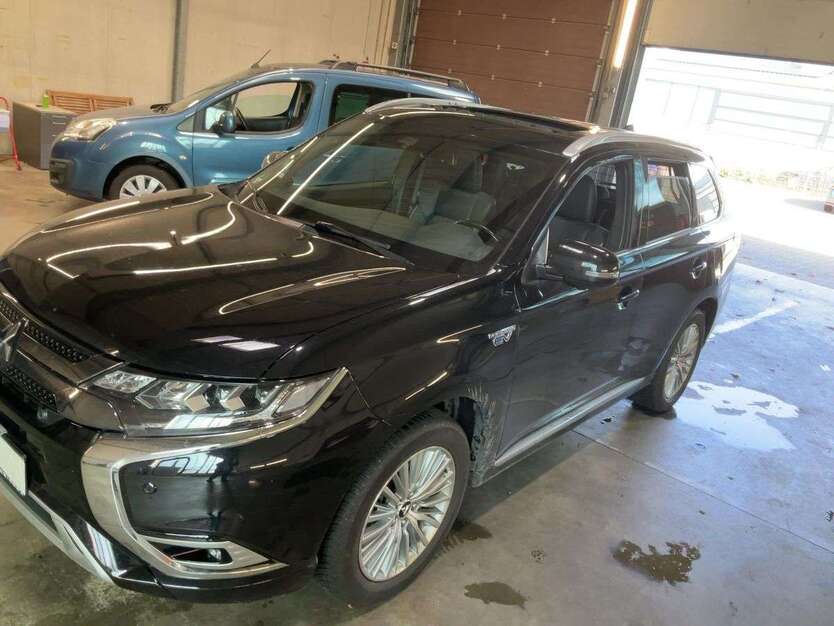 Mitsubishi Outlander 85.429 km 18.154 € Kassel 34134