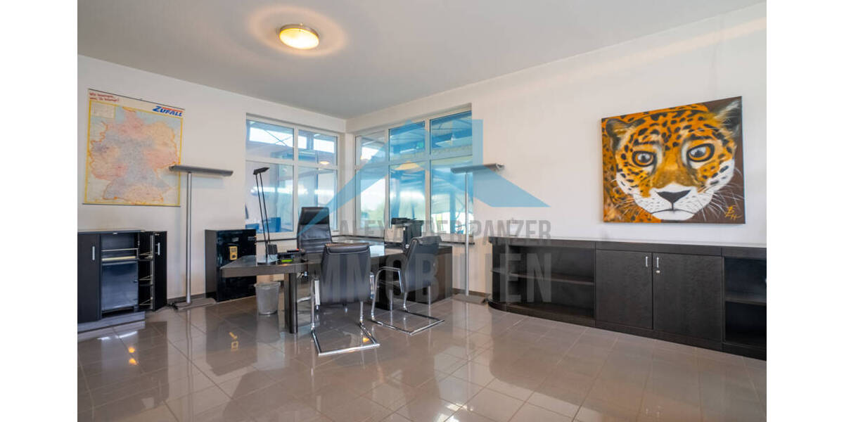 Gepflegte und großzügige Lagerhalle mit Bürogebäude in Autobahnnähe - Logistikpark - Lutterberg! zimmer