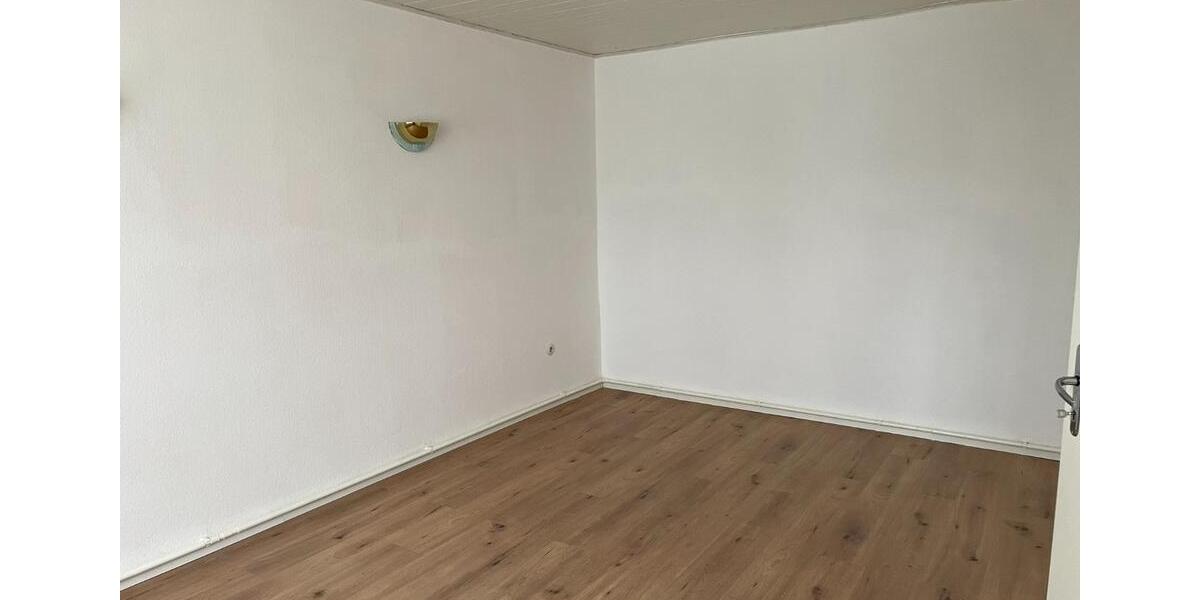 Einfamilienhaus Espenau - 4 Zimmer, 95 m&sup2;, 1.200&euro; | Angebot:25088035