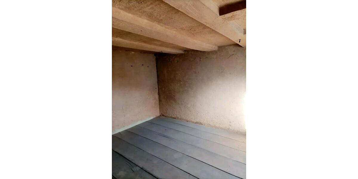 Einfamilienhaus Wolfhagen - 13 Zimmer, 365 m&sup2;, 97.000&euro; | Angebot:26025127