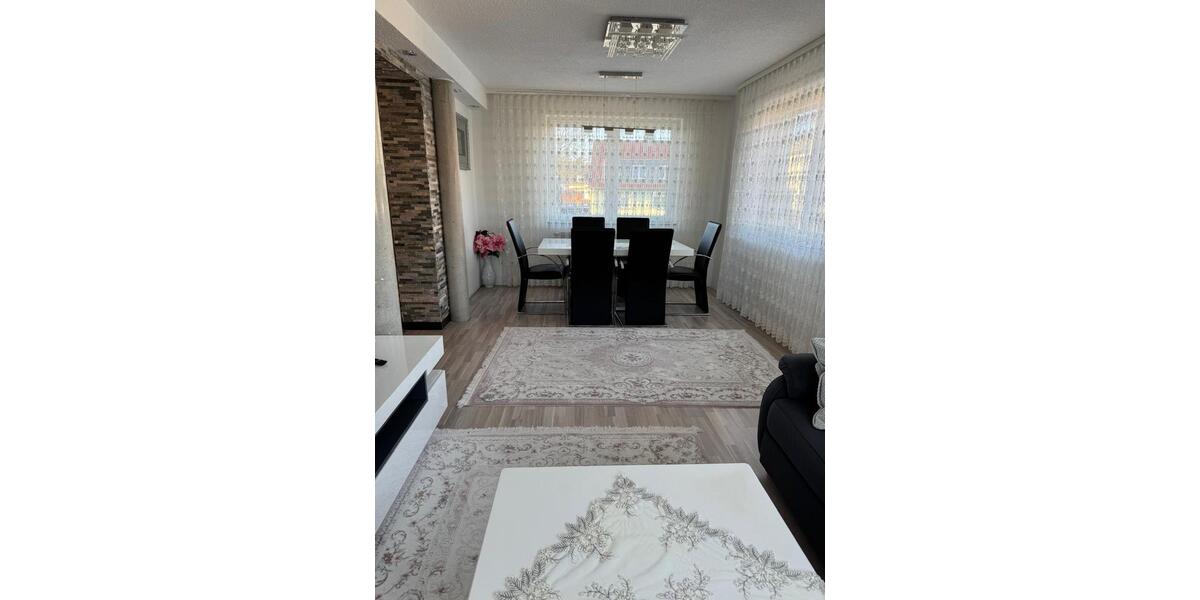 Gut geschnittene 5-Zimmerwohnung für Familien mit GartenGarage 5 zimmer