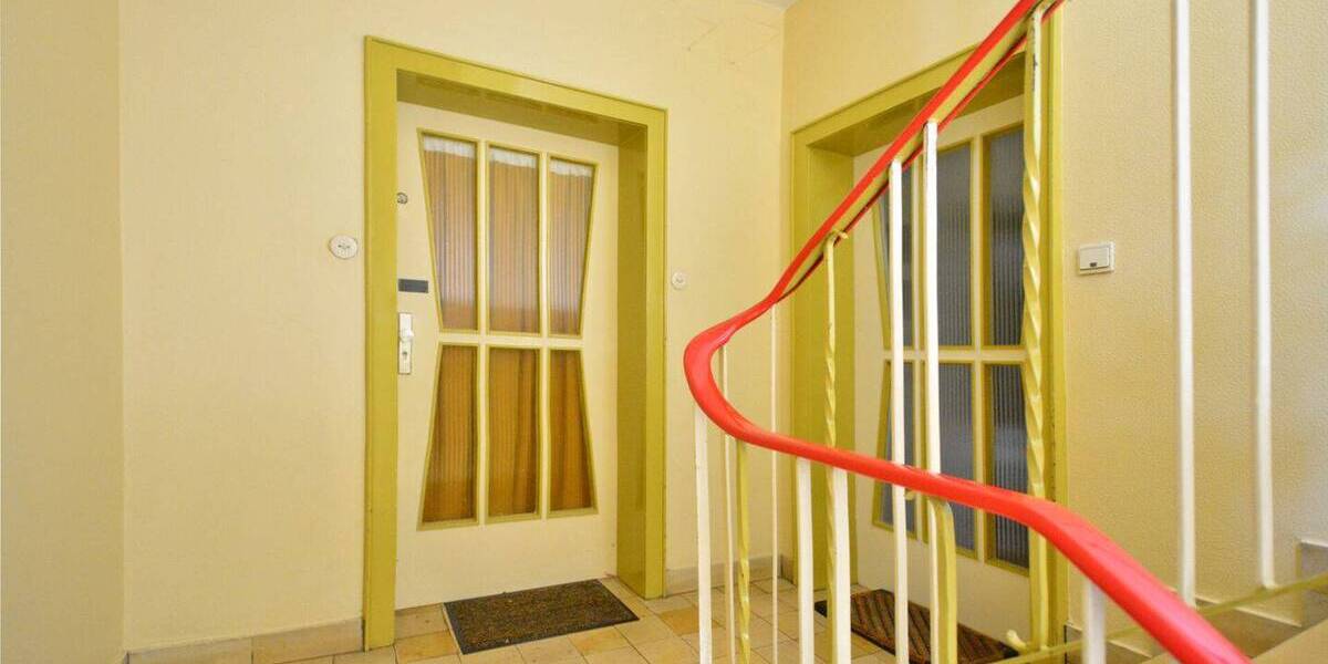 Etagenwohnung Kassel Mitte - 4 Zimmer, 134 m&sup2;, 300.000&euro; | Angebot:25938417