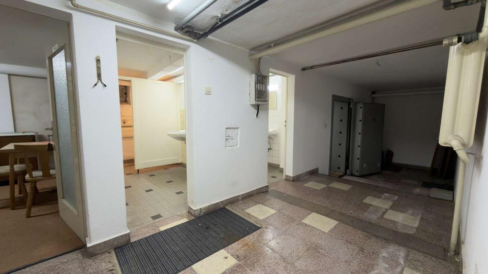 Gewerbeobjekt Kassel Niederzwehren - 1.500&euro; | Angebot:25105051