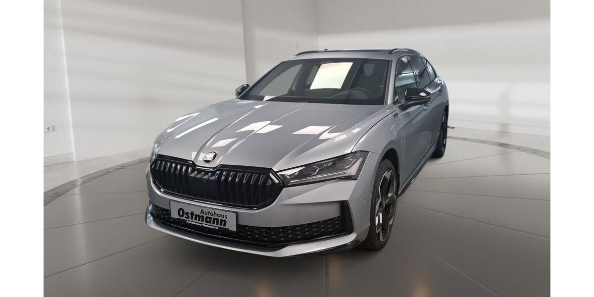 Skoda Superb 4.900 km 56.989 &euro; Wolfhagen 34466