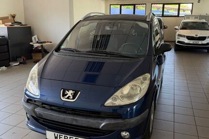 Peugeot 1007 144.323 km 3.300 &euro; Hessisch Lichtenau 37235
