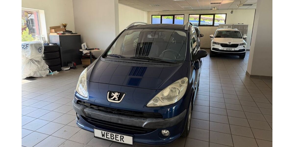Peugeot 1007 144.323 km 3.300 &euro; Hessisch Lichtenau 37235