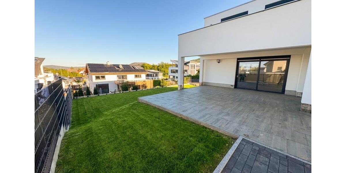 Einfamilienhaus Kassel Bad Wilhelmshöhe - 6.5 Zimmer, 283 m&sup2;, 2.830&euro; | Angebot:25423880