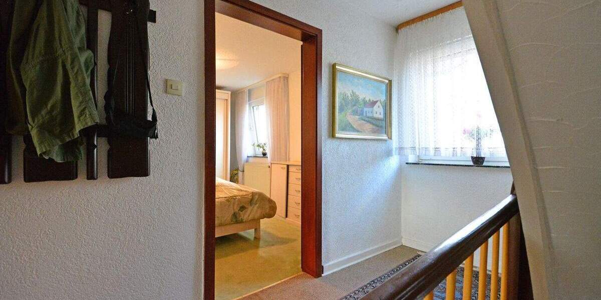 Doppelhaushälfte Kassel Bettenhausen - 4 Zimmer, 107 m&sup2;, 240.000&euro; | Angebot:24720722