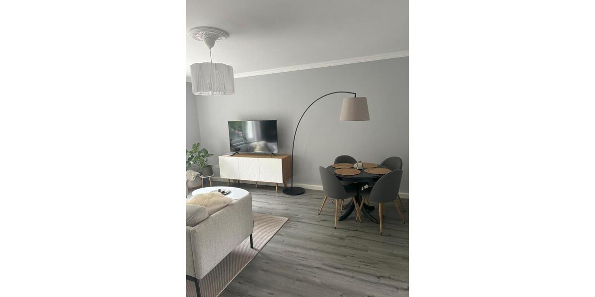 Etagenwohnung Kassel - 4 Zimmer, 105 m&sup2;, 1.200&euro; | Angebot:26623487
