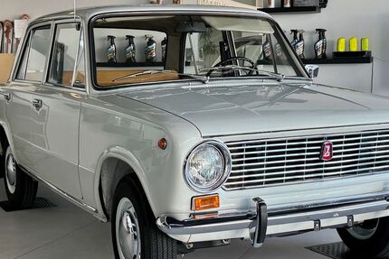 Lada Andere 58.209 km 9.900 € Oelshausen 34289