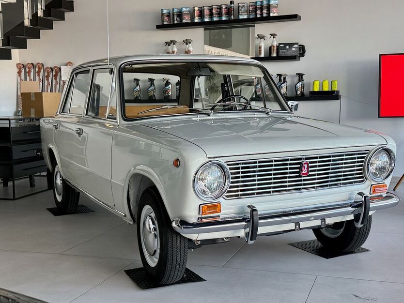 Lada Andere 58.209 km 9.900 € Oelshausen 34289