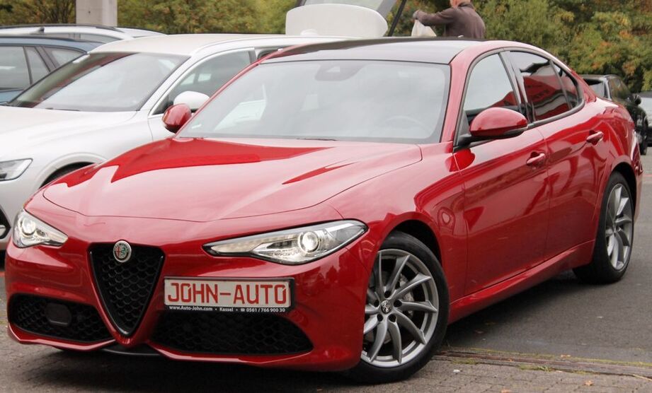 Alfa Romeo Giulia 28.850 km 32.700 € Kassel 34134