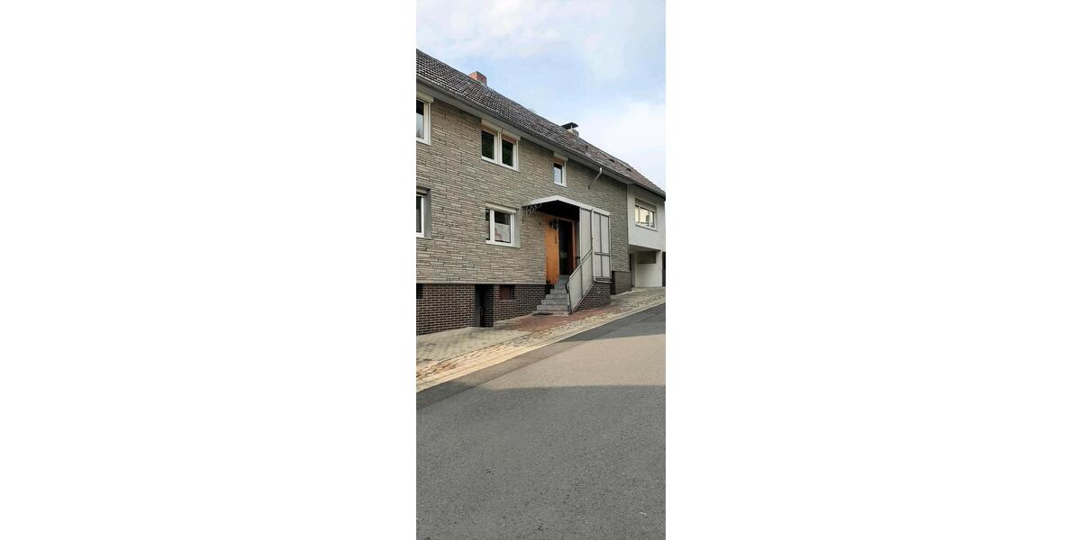 Einfamilienhaus Malsfeld - 7 Zimmer, 166 m&sup2;, 139.000&euro; | Angebot:26220973