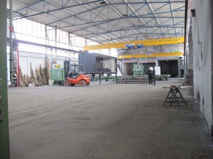 Produktionshalle,Lagerhalle,Freilager und Pension zimmer