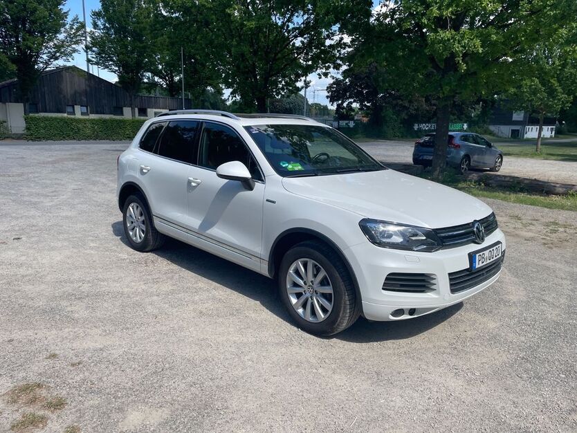 VW Touareg 214.900 km 16.999 € Kassel 34117