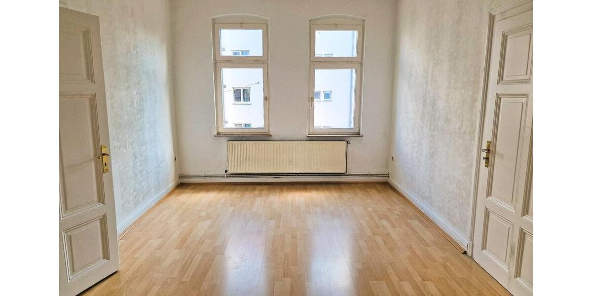 WG geeignete 4-Zi-Wohnung in zentraler Lage von Kassel 4 zimmer