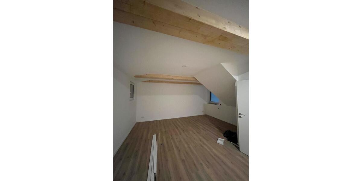 Kernsanierte 3-Zimmer-1. OG-Wohnung in Ahnatal-Weimar - KFW70 3 zimmer