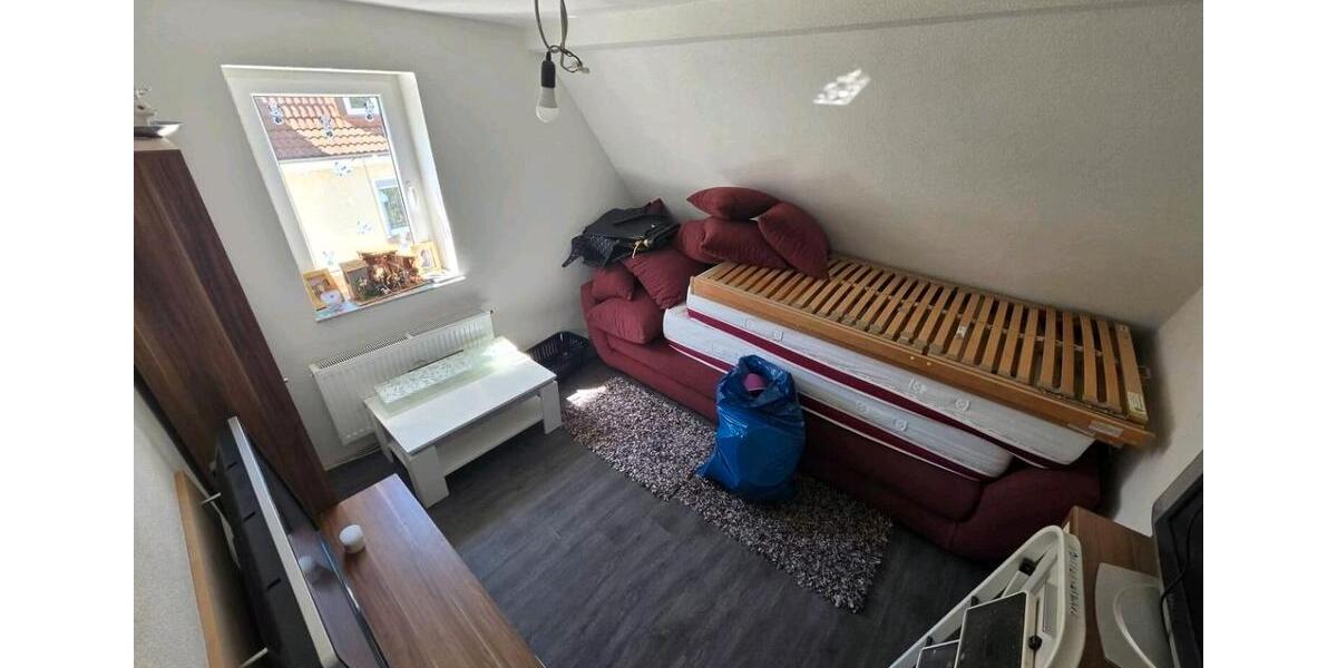 Reihenhaus Lohfelden - 8 Zimmer, 125 m&sup2;, 320.000&euro; | Angebot:27189044