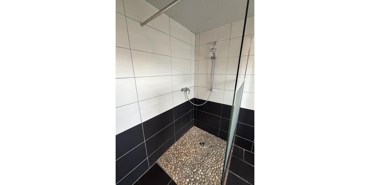 Einfamilienhaus Grebenstein - 5 Zimmer, 140 m&sup2;, 700&euro; | Angebot:25854923