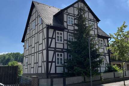 Haus Großalmerode - 12 Zimmer, 255 m&sup2;, 225.000&euro; | Angebot:26947153
