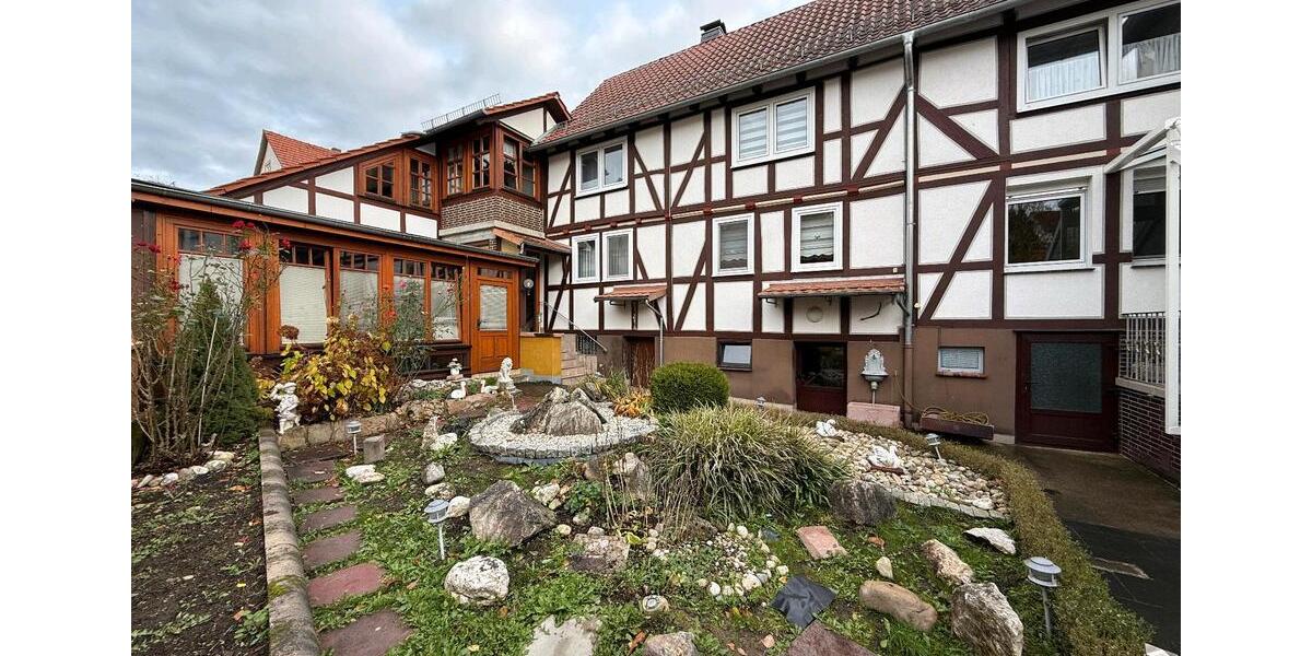 Mehrfamilienhaus, Wohnhaus Körle - 11 Zimmer, 326 m&sup2;, 349.000&euro; | Angebot:27120350