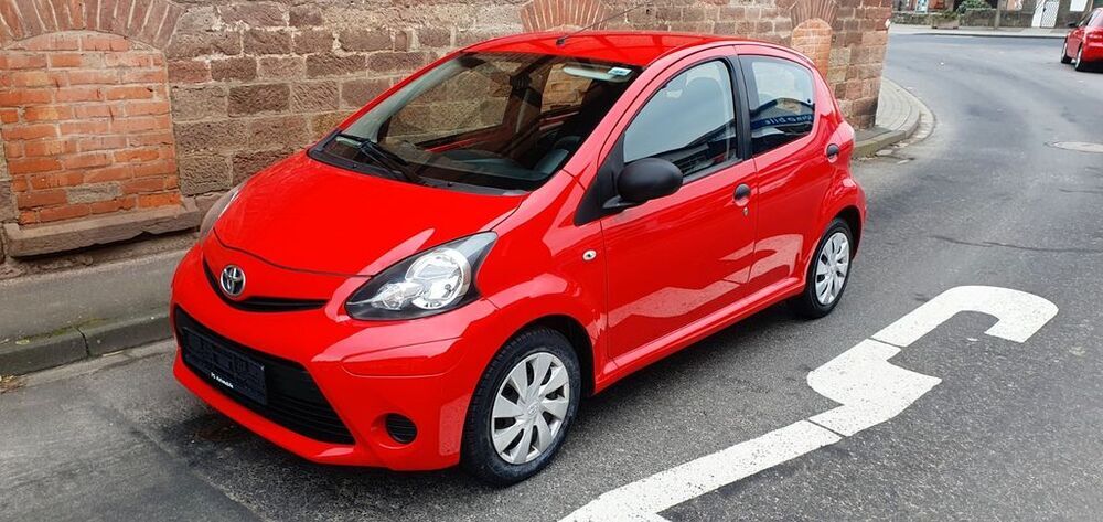Aygo (X)