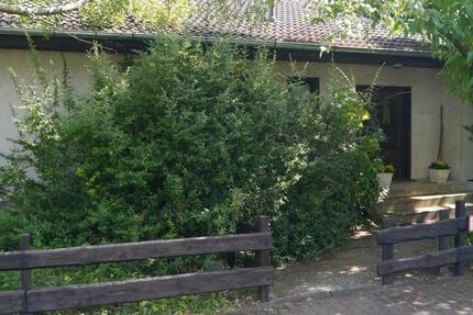 Winkelbungalow mit großem Garten in ruhiger Lage von Ahnatal 4 zimmer