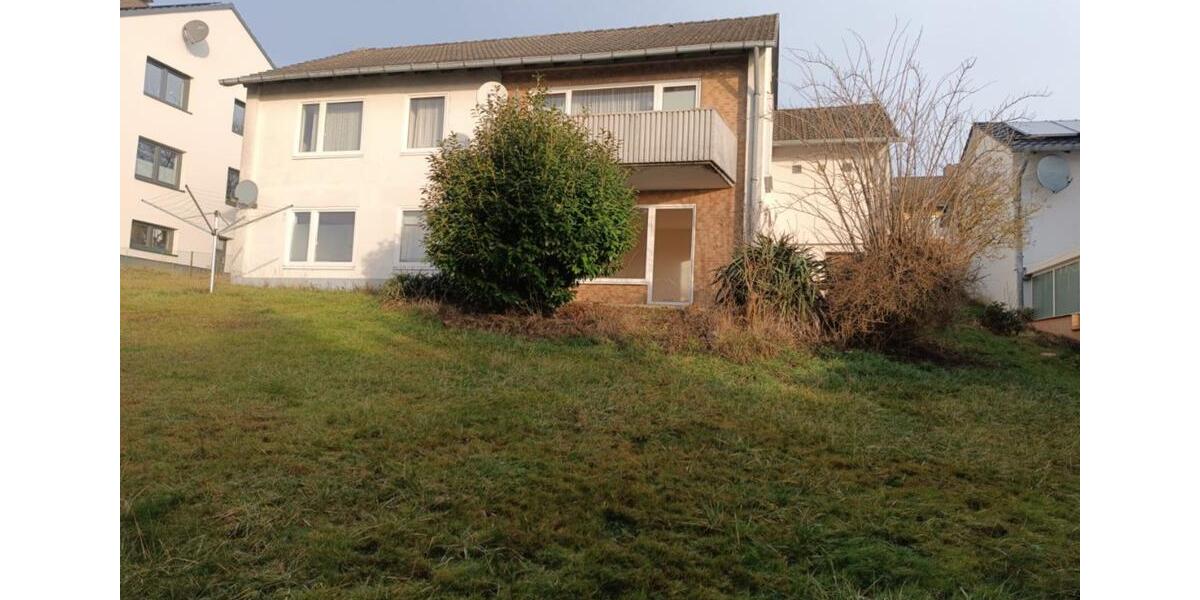 Einfamilienhaus Baunatal - 6 Zimmer, 150 m&sup2;, 330.000&euro; | Angebot:24640163
