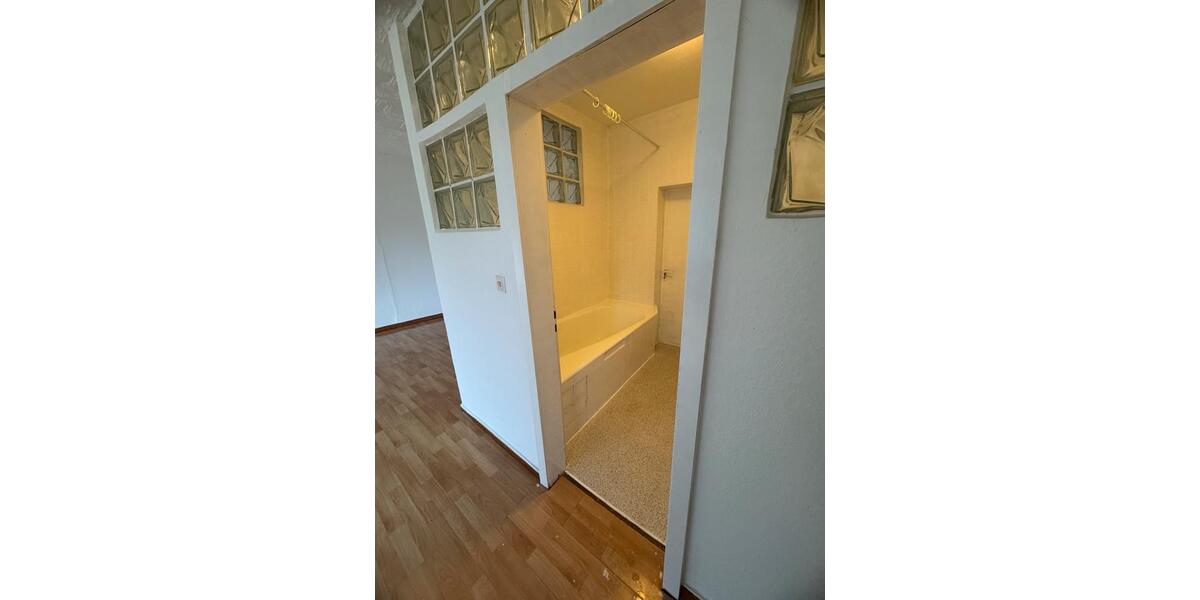 1 Zimmerwohnung mit Küche und Bad inkl. Strom 1 zimmer