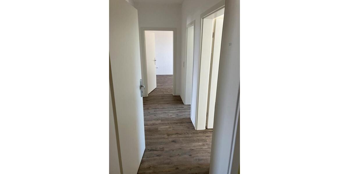 Reinkommen und Wohlfühlen: individuelle 3-Zimmer-Wohnung im Keplerkiez 3 zimmer