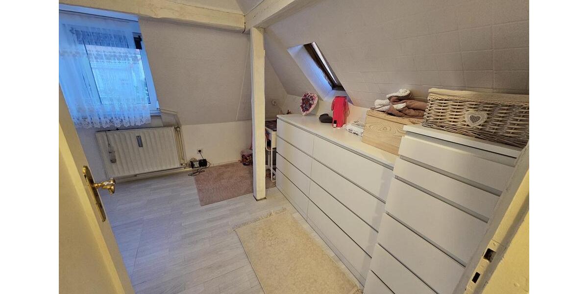 Mehrfamilienhaus, Wohnhaus Kassel Nordshausen - 6 Zimmer, 180 m&sup2;, 350.000&euro; | Angebot:26102022