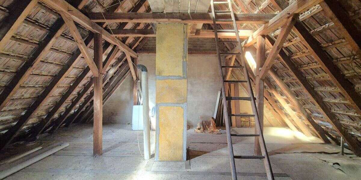 Mehrfamilienhaus, Wohnhaus Calden - 9 Zimmer, 220 m&sup2;, 275.000&euro; | Angebot:26036791