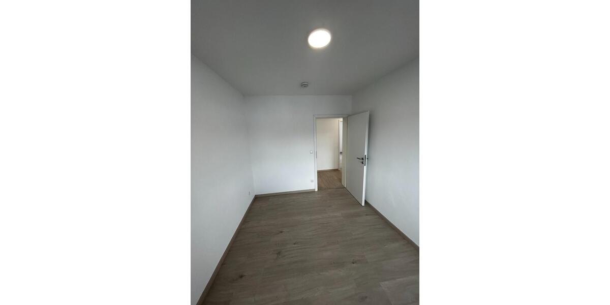 Etagenwohnung Baunatal - 4 Zimmer, 92 m&sup2;, 1.020&euro; | Angebot:25229056