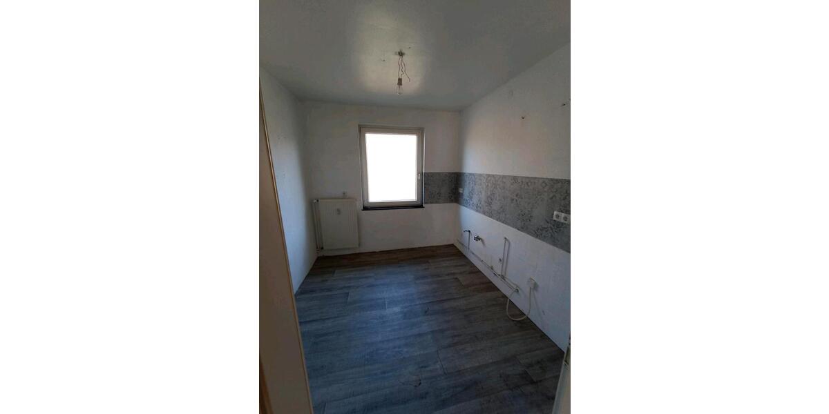 Etagenwohnung Baunatal - 3 Zimmer, 65 m&sup2;, 750&euro; | Angebot:25354696