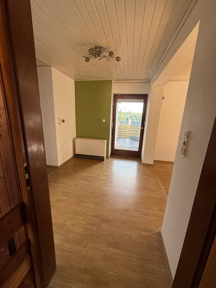 Charmantes Zweifamilienhaus in ruhiger Lage in Grebenstein