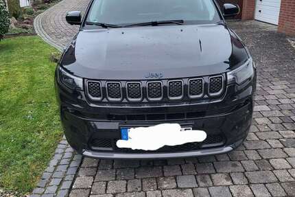 Jeep Compass 76.000 km 25.690 &euro; Staufenberg 34355
