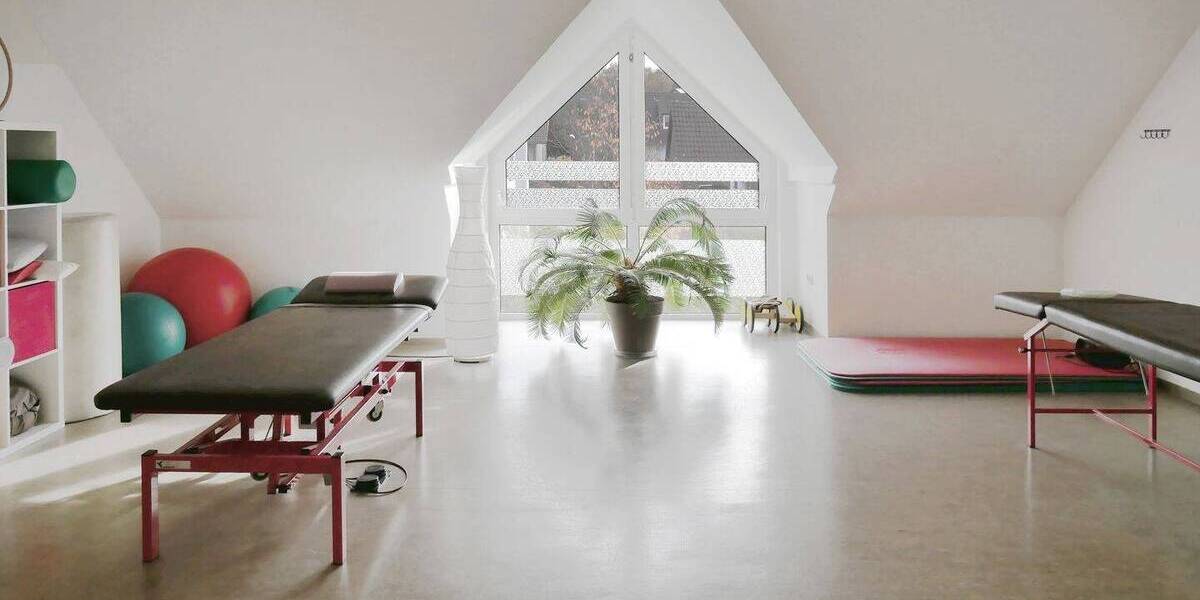 Gewerbeobjekt Kaufungen Niederkaufungen - 3 Zimmer, 111 m&sup2;, 225.000&euro; | Angebot:25672625