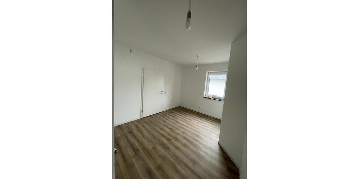Etagenwohnung Hofgeismar - 4 Zimmer, 102 m&sup2;, 1.030&euro; | Angebot:25918755