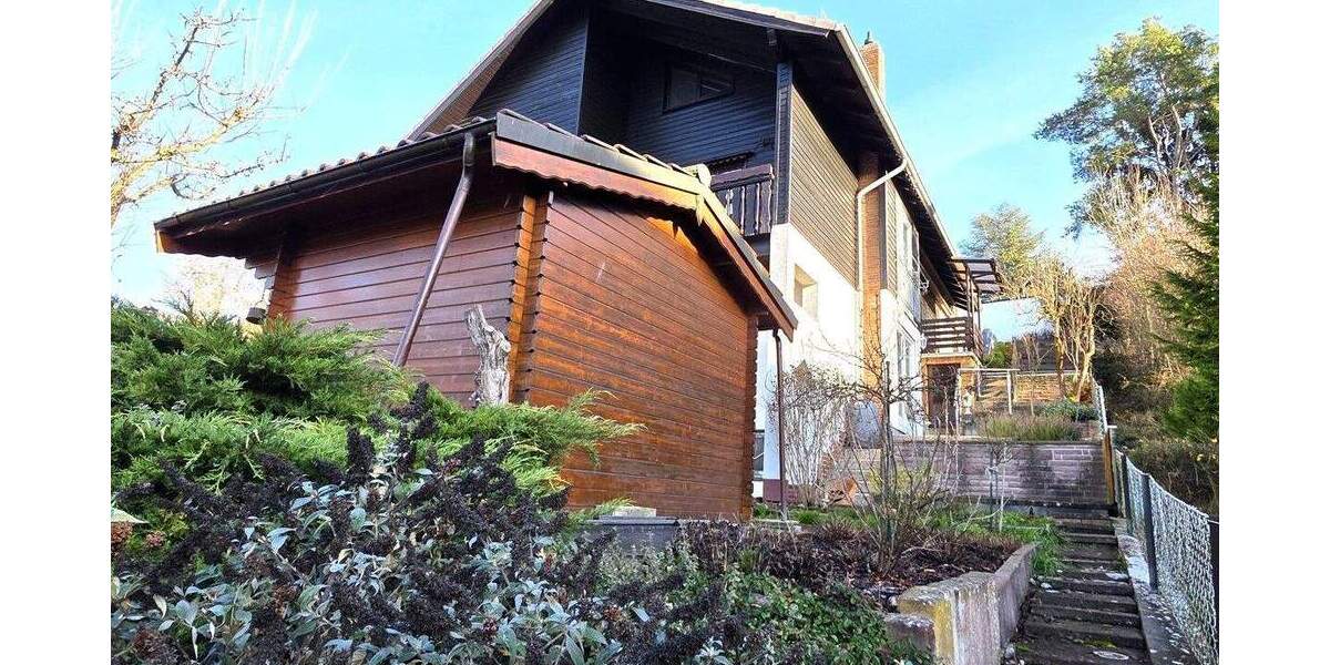 Ein Juwel in Kassel-Nord - 1-2 Familienhaus in Hinterbebauung 7 zimmer