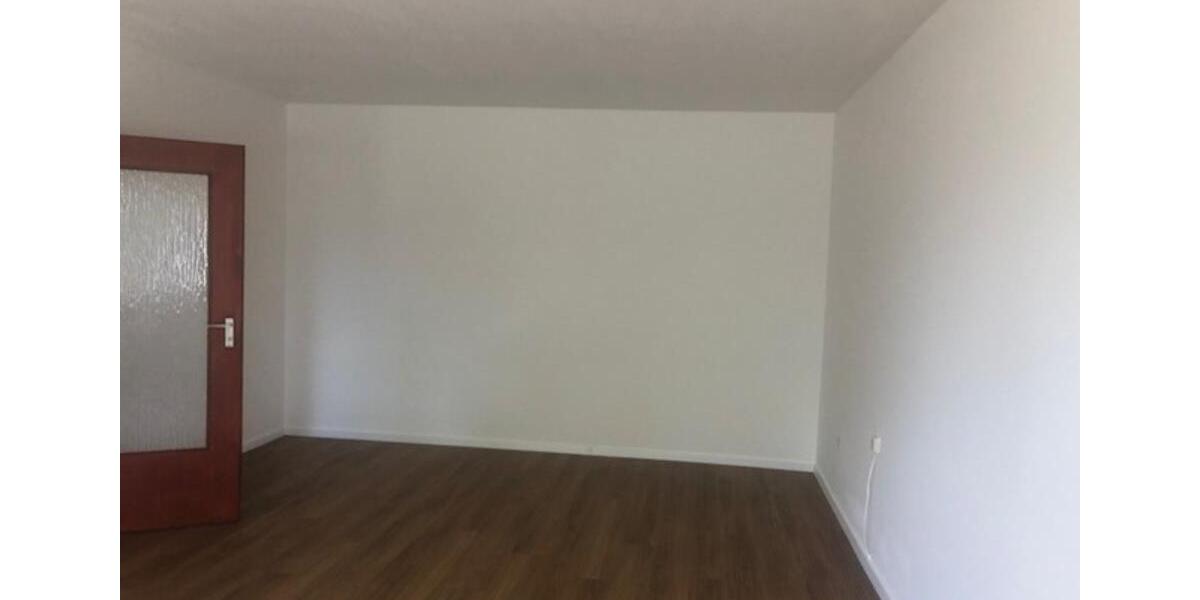 2 ZKB Wohnung mit Balkon in Kassel am Klinikum, nähe Uni , optimal für Studenten WG( KS-MBS50-O-E-04 ) 2 zimmer