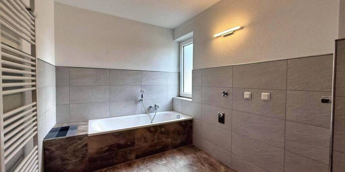 Etagenwohnung Hann. Münden - 3 Zimmer, 95 m&sup2;, 239.000&euro; | Angebot:26257487