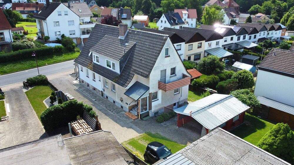 Mehrfamilienhaus, Wohnhaus Kaufungen / Oberkaufungen Oberkaufungen - 7 Zimmer, 202 m&sup2;, 280.000&euro; | Angebot:25771224