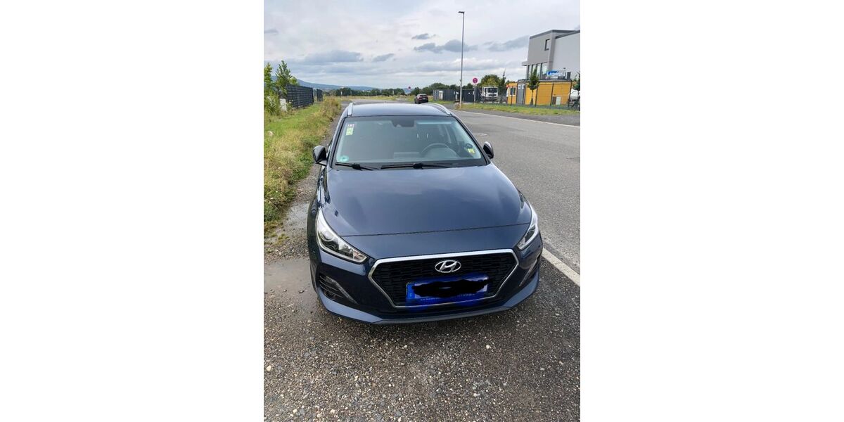 Hyundai i30 202.000 km 7.990 &euro; Gudensberg 34281