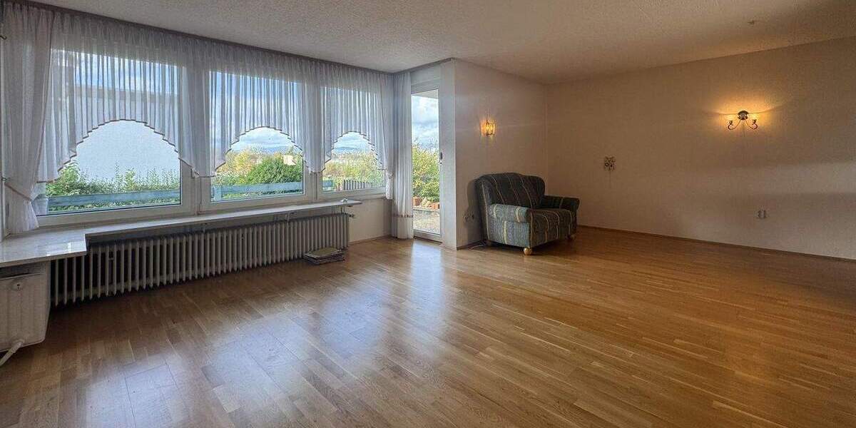Einfamilienhaus Lohfelden Ochshausen - 7 Zimmer, 253 m&sup2;, 299.000&euro; | Angebot:25674209