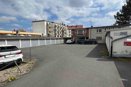 Bad Wilhelmshöhe! Bebautes Grundstück mit 17 Garagen, Wohnhaus und Gewerbeeinheit zimmer