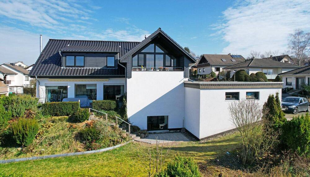 Etagenwohnung Niestetal Heiligenrode - 4 Zimmer, 122 m&sup2;, 1.200&euro; | Angebot:26824503