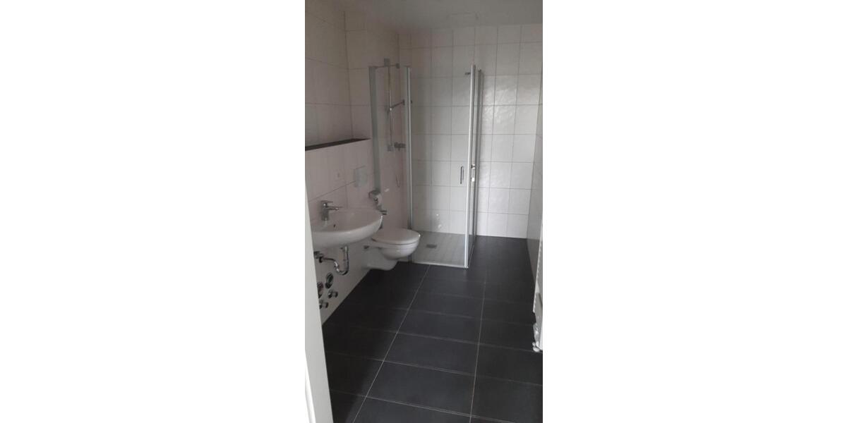 Etagenwohnung Kassel Niederzwehren - 2 Zimmer, 68 m&sup2;, 680&euro; | Angebot:24948157